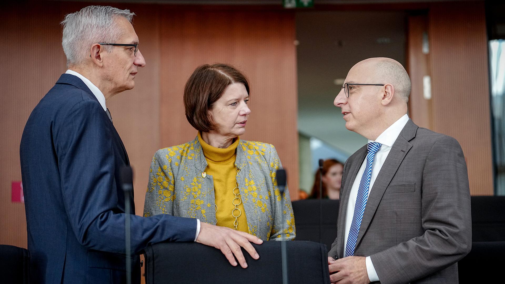 Die deutschen Geheimdienstchefs warnen deutlich vor Russland