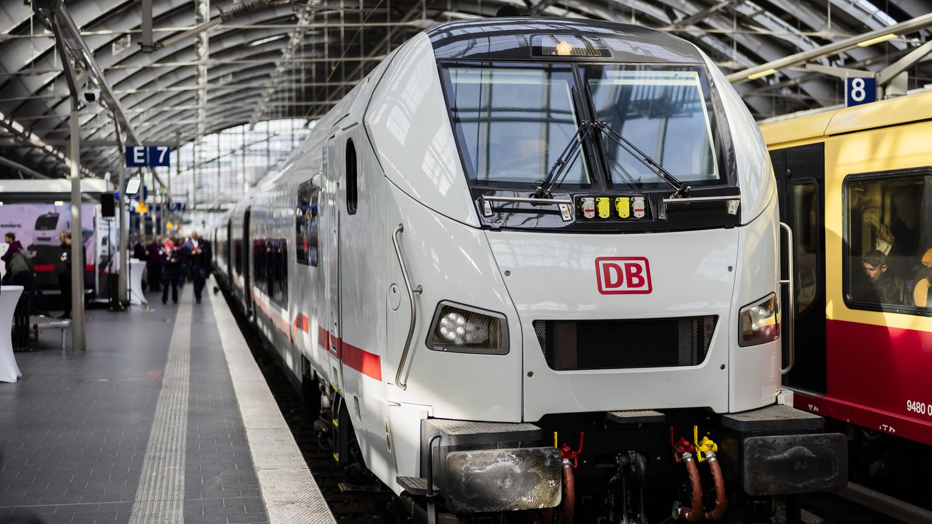 Deutsche Bahn präsentiert neuen ICE L