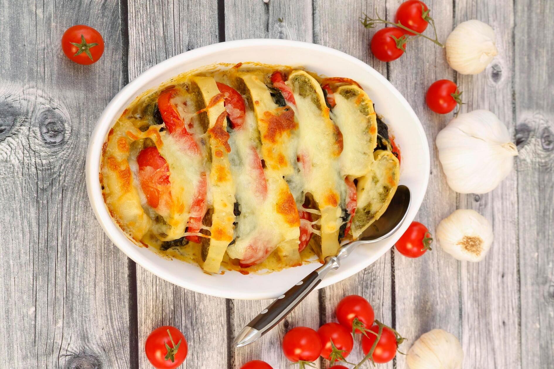 Soulfood für kalte Tage: Mit diesem Rezept gelingt der himmlische Maultaschen-Auflauf im Nu
