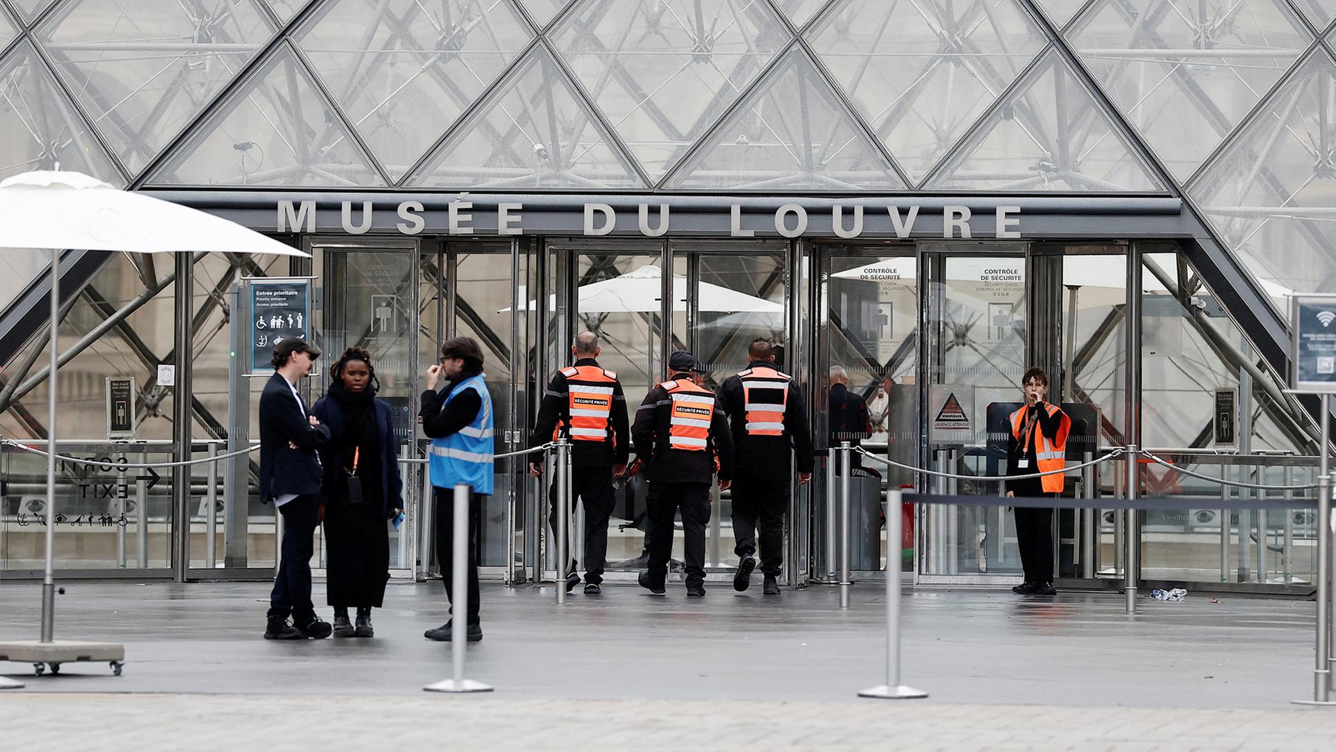 Zwei Verdächtige nach Diebstahl im Pariser Louvre festgenommen