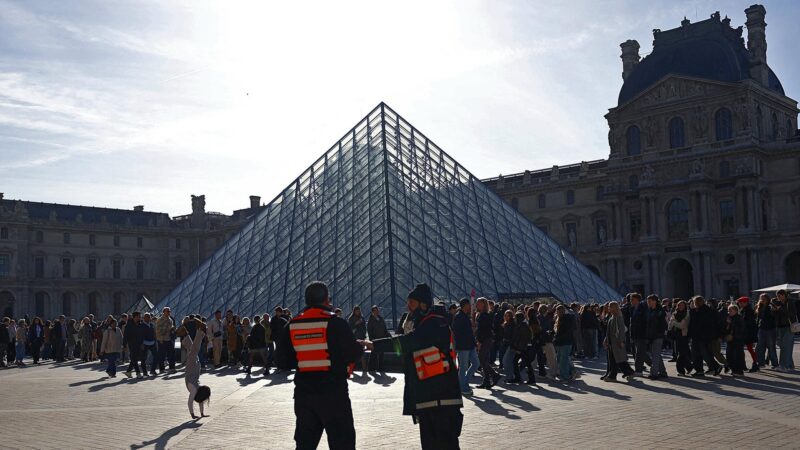 Louvre-Einbruch: Drei von vier mutmaßlichen Tätern wohl gefasst