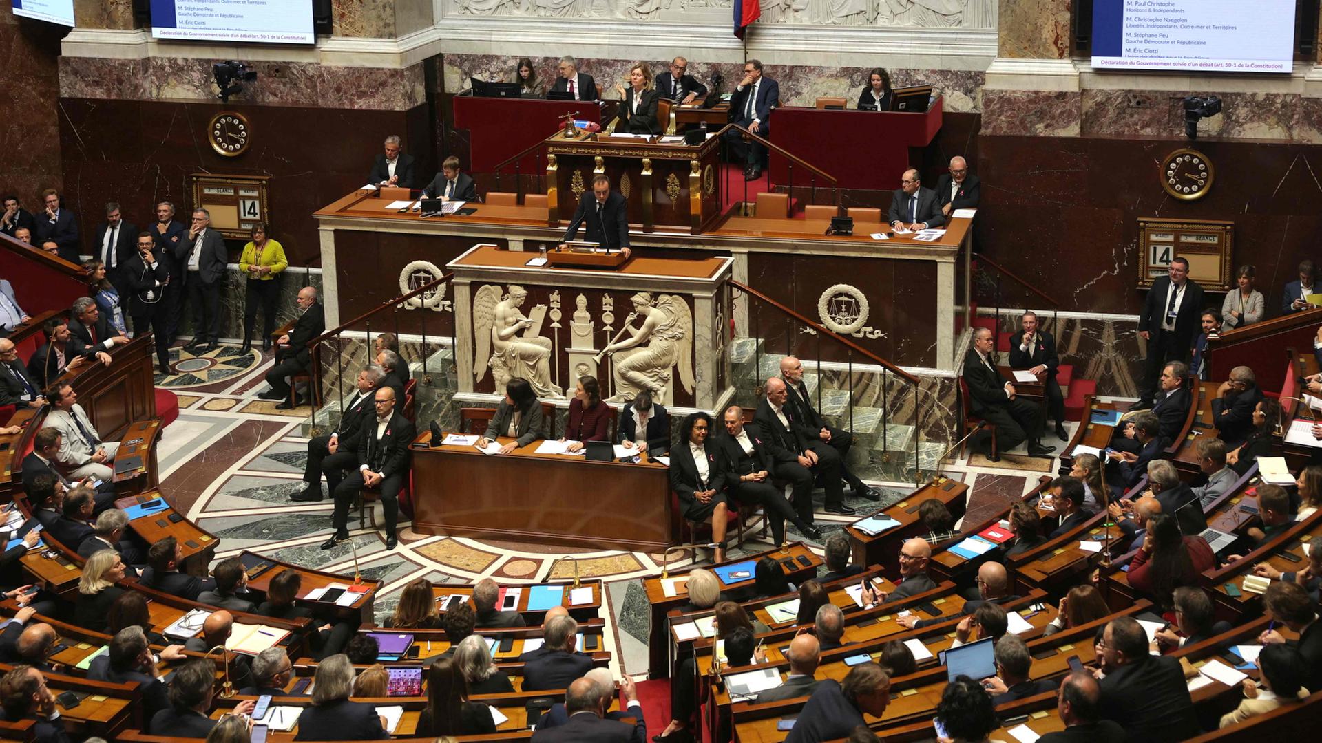 Neuwahlen sind in Frankreich vom Tisch – zunächst