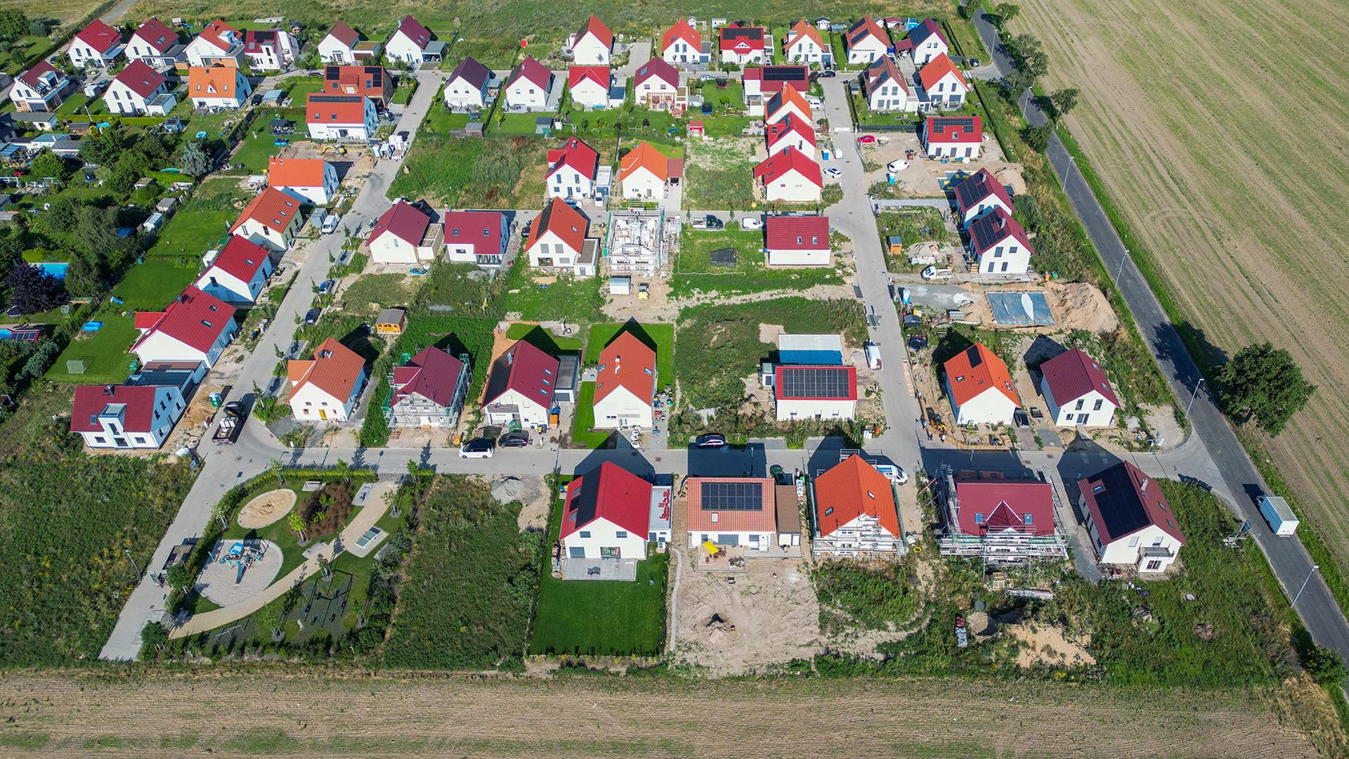 Gebäude- und Autoversicherungen werden deutlich teurer