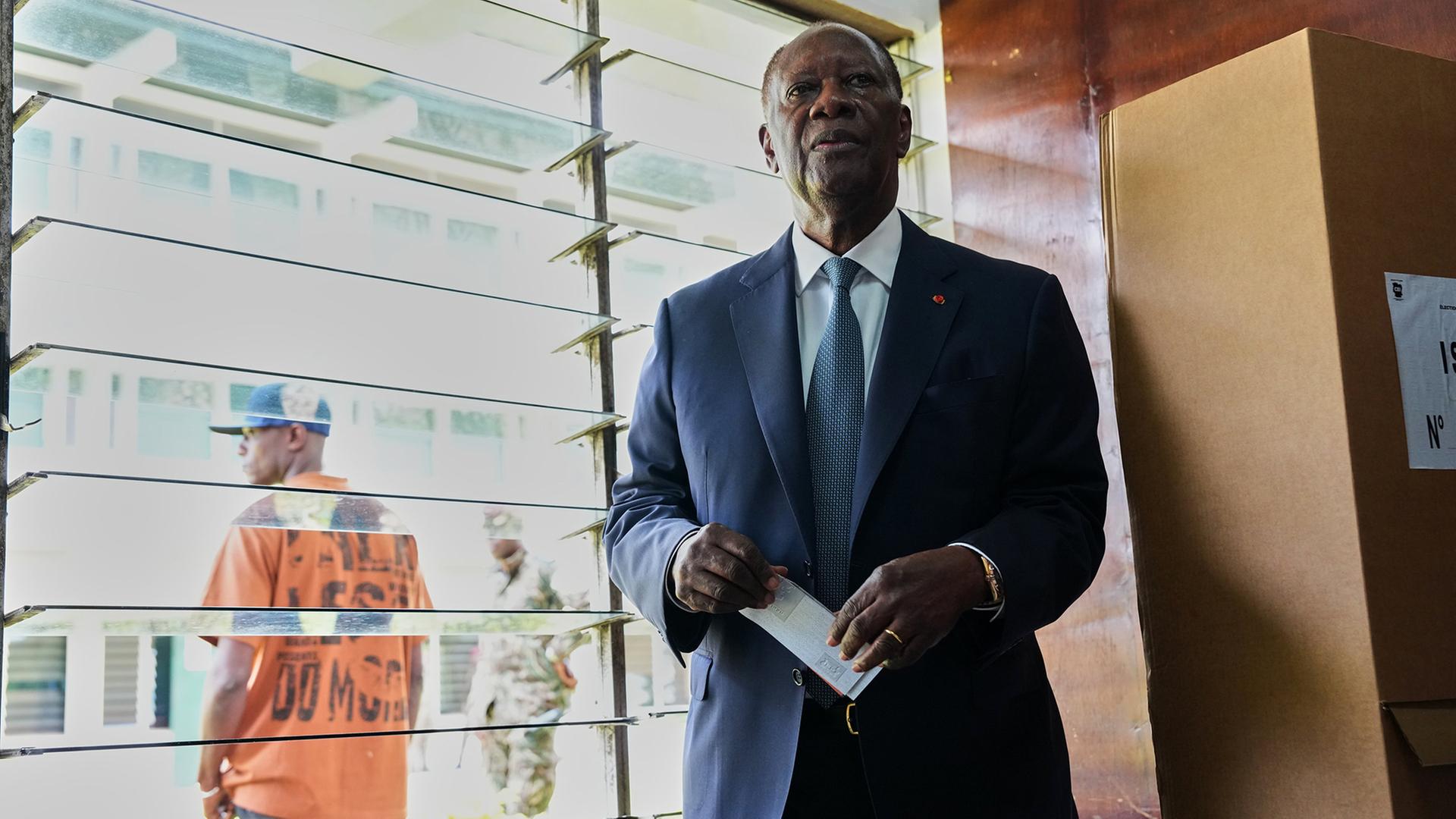 Elfenbeinküste: Präsident Ouattaras Wahlsieg wohl ungefährdet