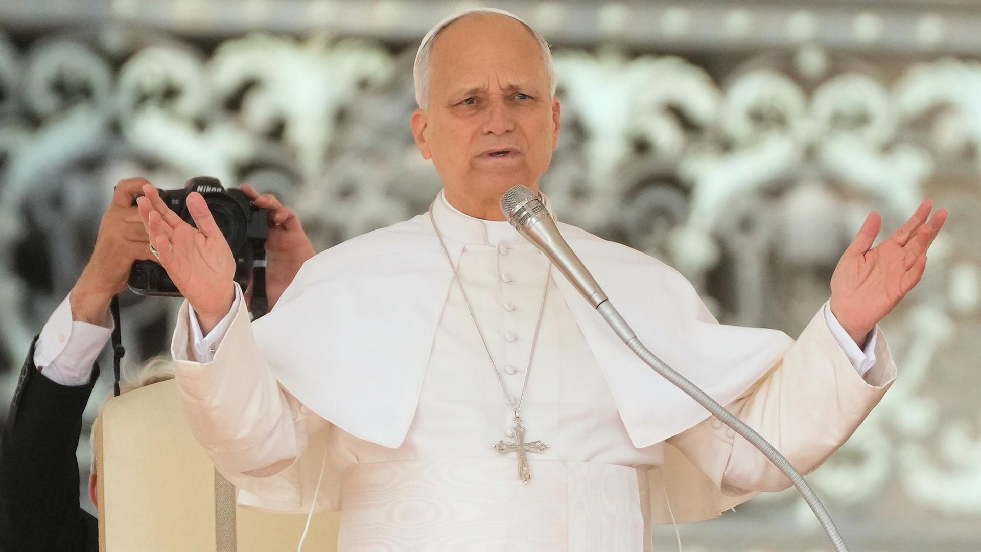 Papst Leo XIV. trifft Missbrauchsbetroffene im Vatikan