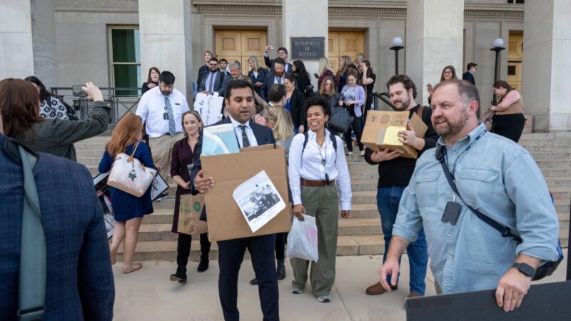 US-Journalisten geben aus Protest Pentagon-Ausweise ab