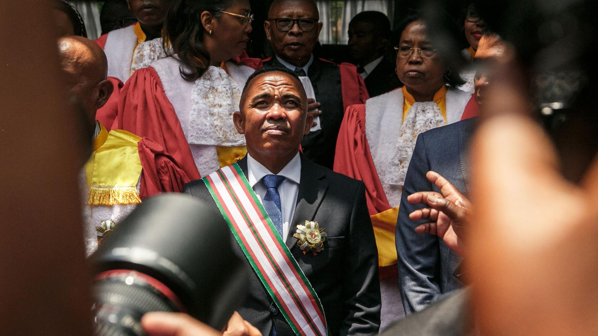 Oberst nach Militärputsch als Präsident von Madagaskar vereidigt