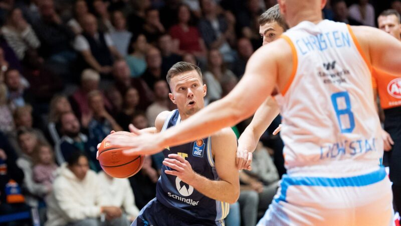 Alba-Basketballer holen ersten Saisonsieg in Jena