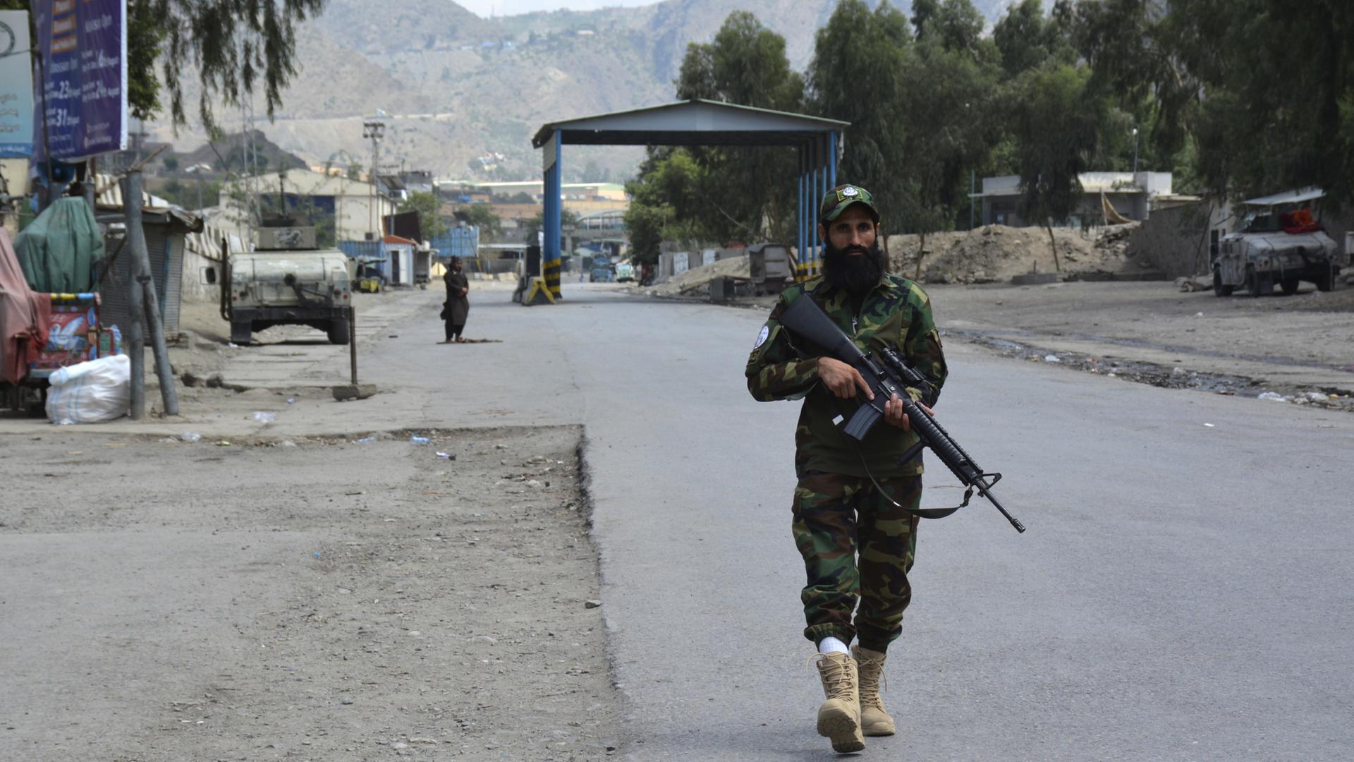 Nach Luftangriff auf Kabul: Grenzgefechte zwischen Pakistan und Afghanistan