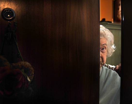 In Dinslaken und Umgebung: Sei auf der Hut – Betrüger an der Haustür