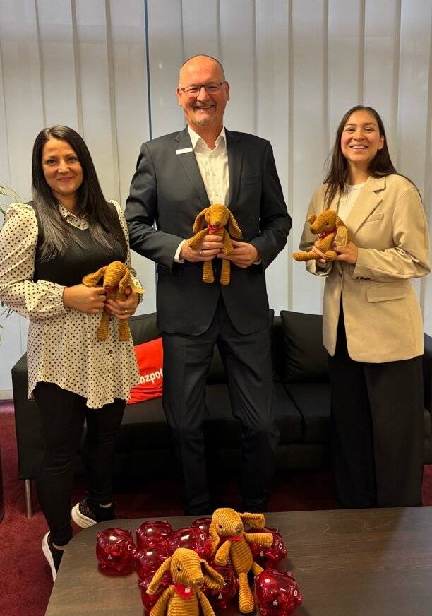 Junge Sparerinnen und Sparer eingeladen: Erste Schritte zur Finanzbildung: Weltsparwoche bei der Sparkasse HRV