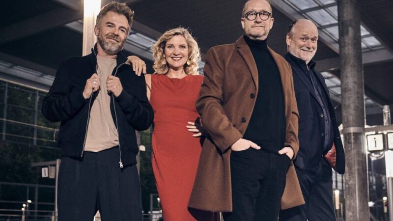 Mit Humor gegen die schlechten Nachrichten: Entgleisung mit Ansage im Kommödchen