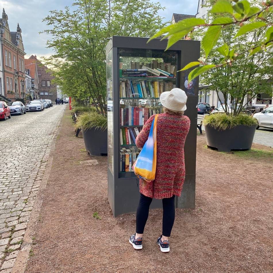 Bezirkspolitik in Düsseldorf: Bücherschrank, Toiletten und Staus beschäftigen die Bezirksvertretung 5