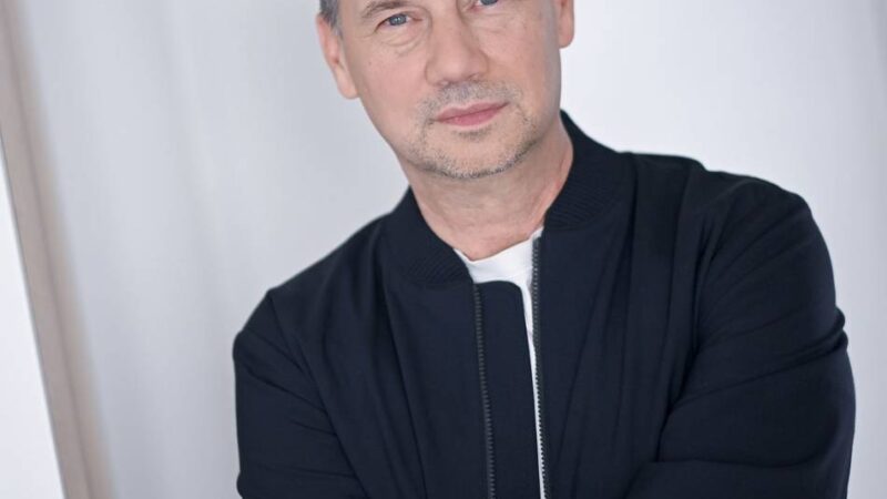 Leute: Fitzek: Leser schreiben mir, sie hätten Angst vor Gegenwart