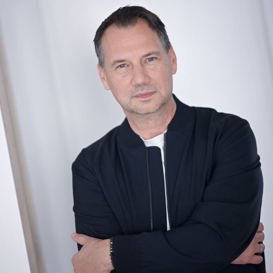 Leute: Fitzek: Leser schreiben mir, sie hätten Angst vor Gegenwart