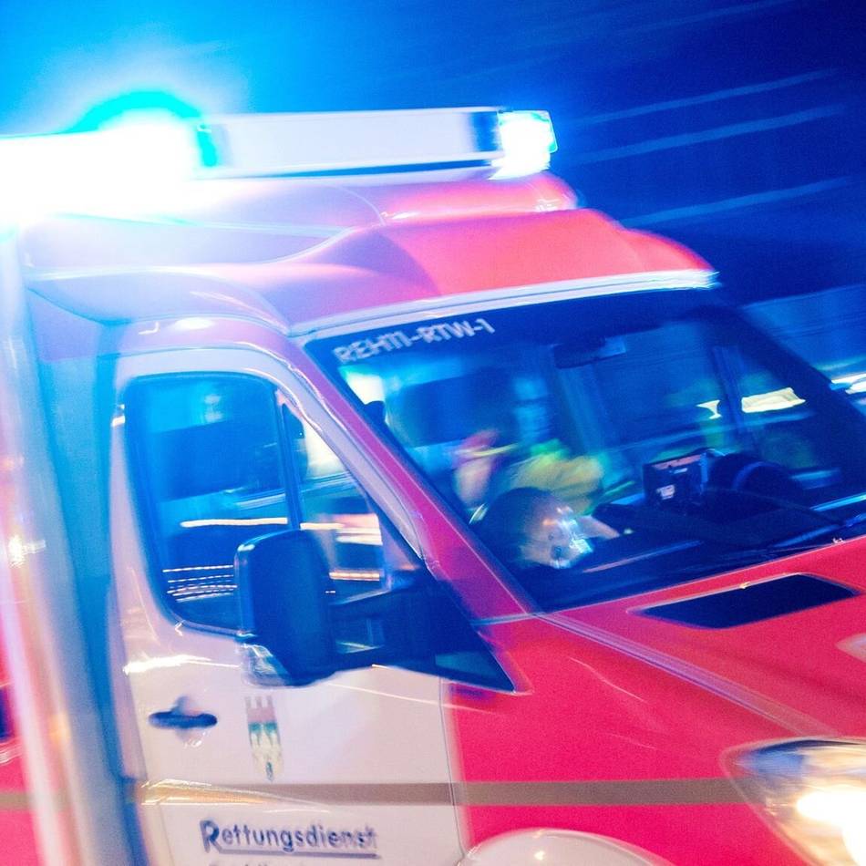 Unfall in Duisburg-Ruhrort: Elfjähriges Mädchen von Auto angefahren und schwer verletzt