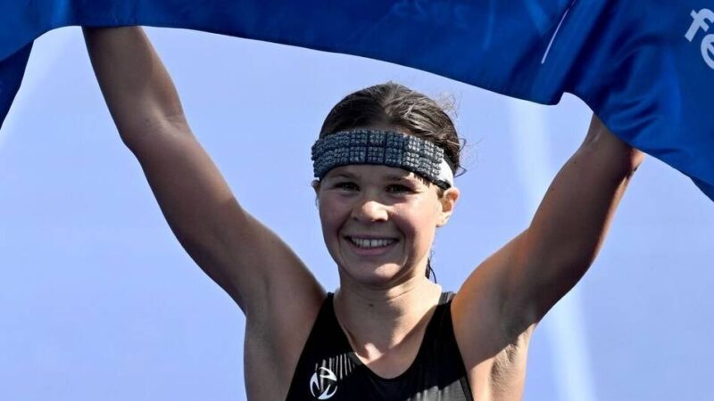 „Damit habe ich nicht gerechnet“: Mit 14 Sekunden Vorsprung im Ziel – Lisa Tertsch ist erste deutsche Triathlon-Weltmeisterin