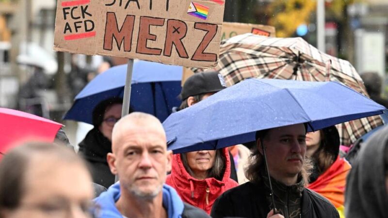Proteste in mehreren NRW-Städten: „Stadtbild“-Demo in Merz‘ Heimatstadt Arnsberg