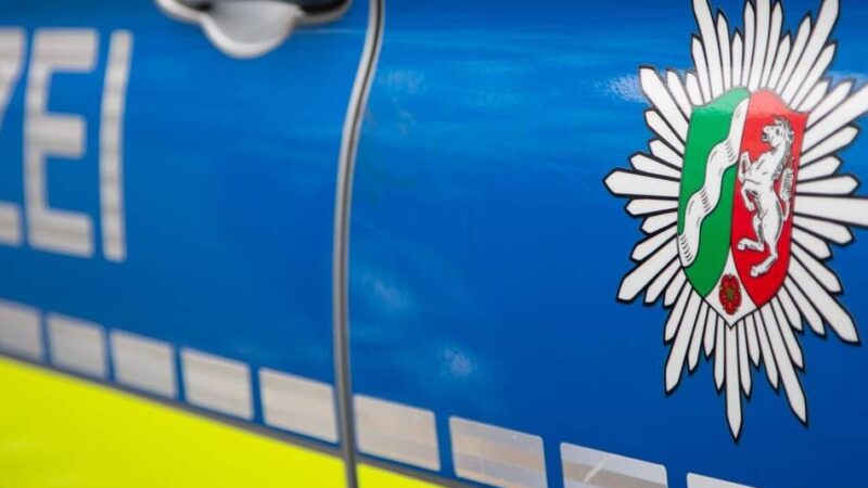 Kriminalität in Langenfeld: Einbrecher stehlen Kleinkrafträder, Schmuck, Münzen und Geld