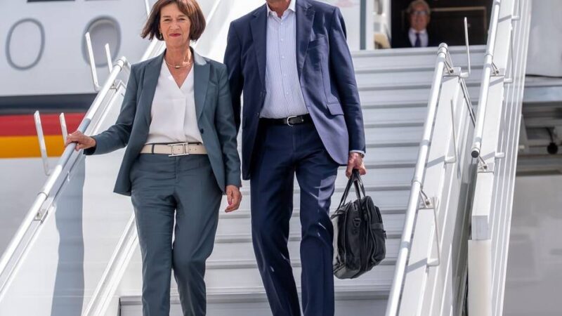 Kanzlergattin reist mit nach Ankara: Wie Charlotte Merz bei Erdogan helfen soll