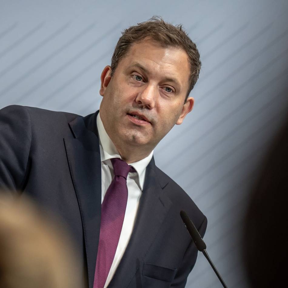 Finanzminister bei Caren Miosga: Klingbeil nennt Infrastruktur „peinlich“ und drängt zu Investitionen