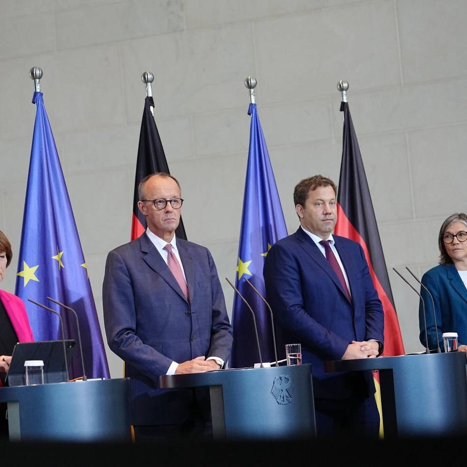 Nach dem Autogipfel: Verbrenner-Aus: Automobil-Chefin Müller fordert Einigkeit der Koalition