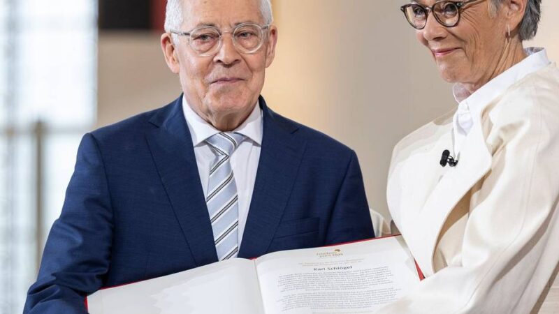 Buchmesse: Friedenspreisträger: Annäherung an Putin ebnet Weg zum Krieg