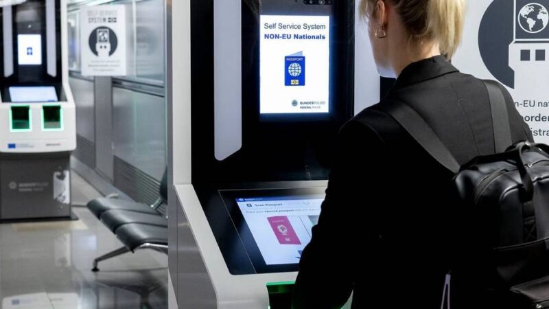 Neues Grenzsystem gestartet: EU schafft Passstempel ab – Änderung am Düsseldorfer Flughafen