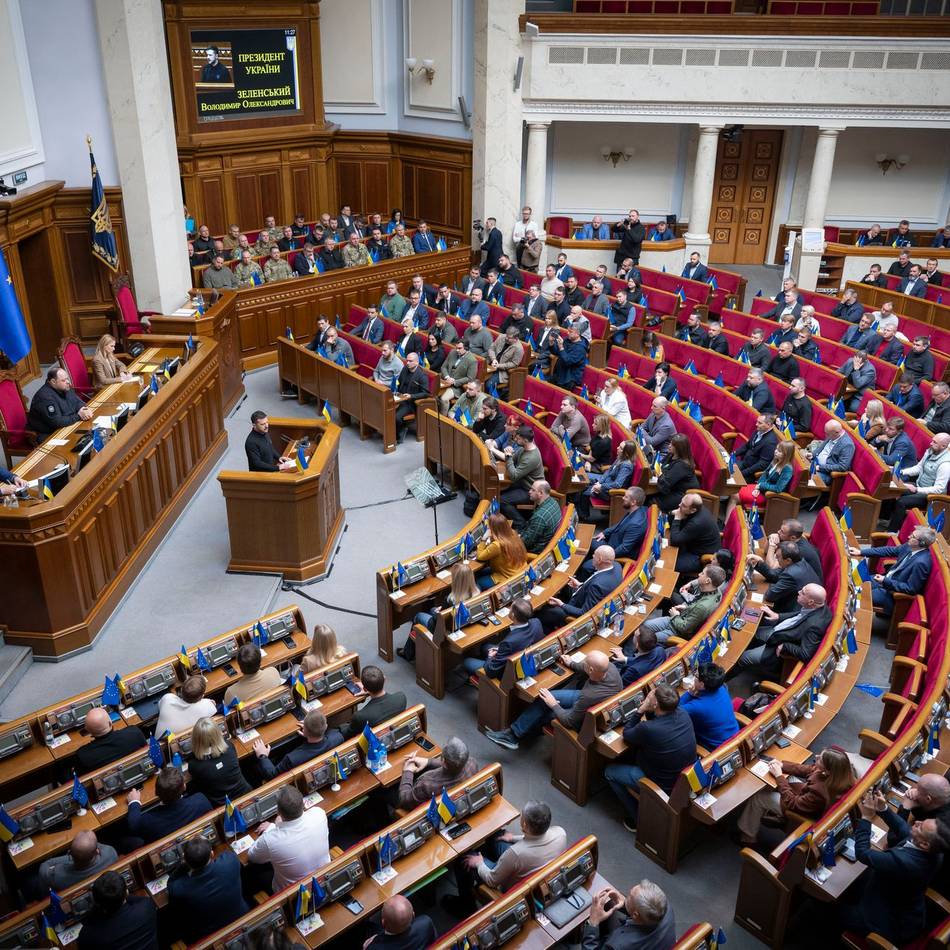 Krieg in der Ukraine: Ukraine verlängert Kriegsrecht bis Anfang Februar 2026