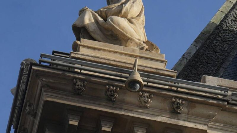 Fahndung: Louvre-Einbruch: Ermittler gehen mehr als 150 Spuren nach
