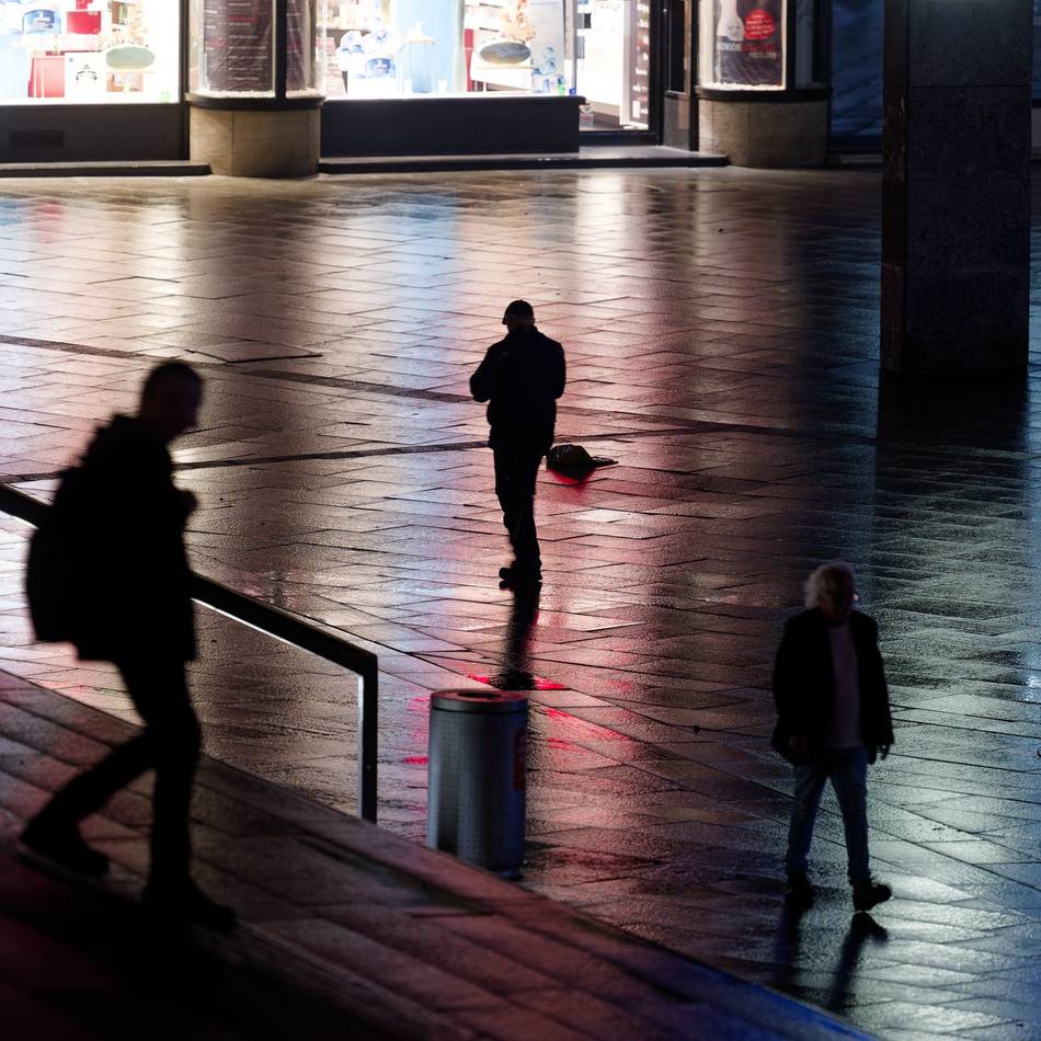 „Stadtbild“-Debatte: Mehrheit der Frauen fühlt sich in der Öffentlichkeit nicht sicher