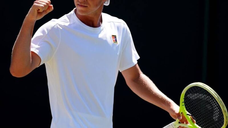 Größter Erfolg seiner jungen Karriere: „Überzeugt, dass das erst der Anfang ist“ – Tennistalent Schönhaus gewinnt Junior Finals