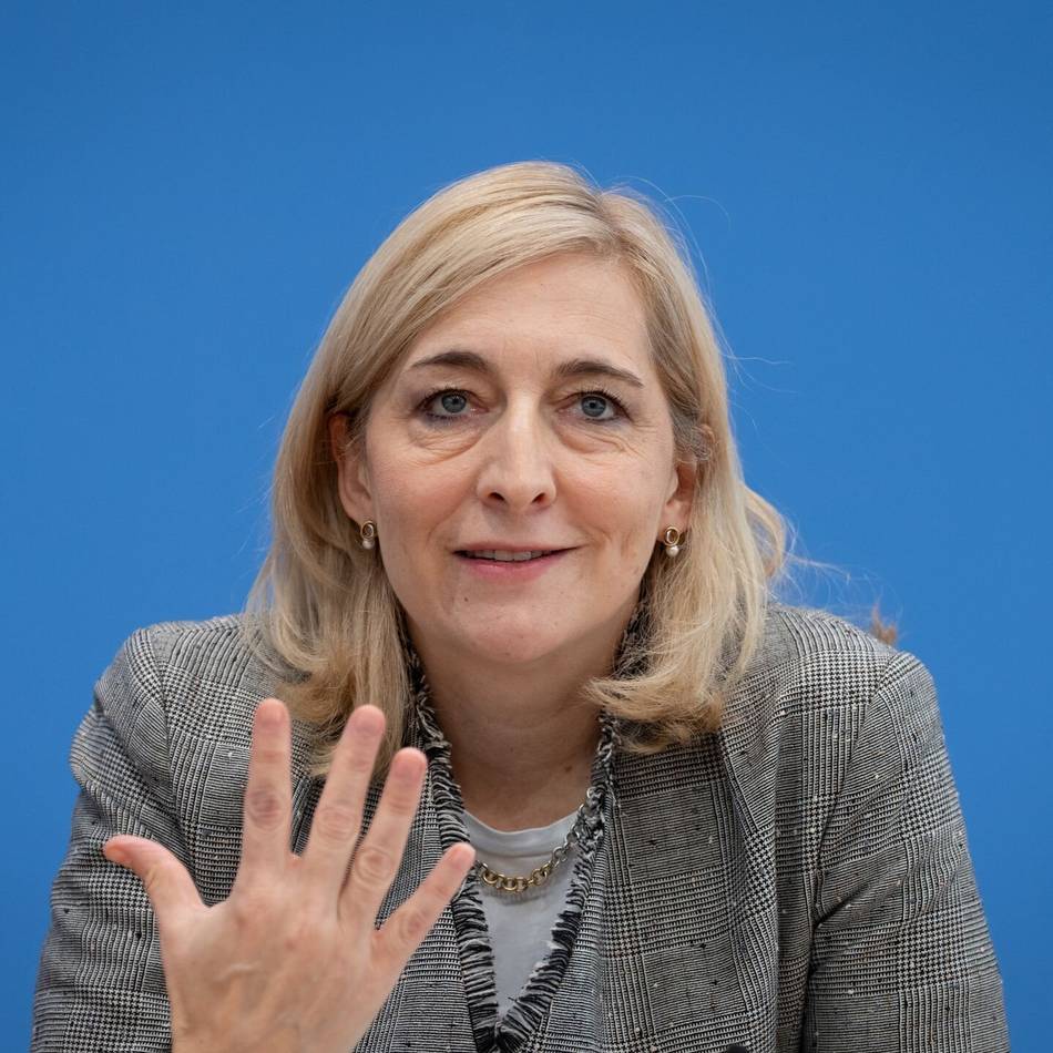 Medienbericht: Klinik-Sparpaket – Warken verspricht stabile Kassenbeiträge