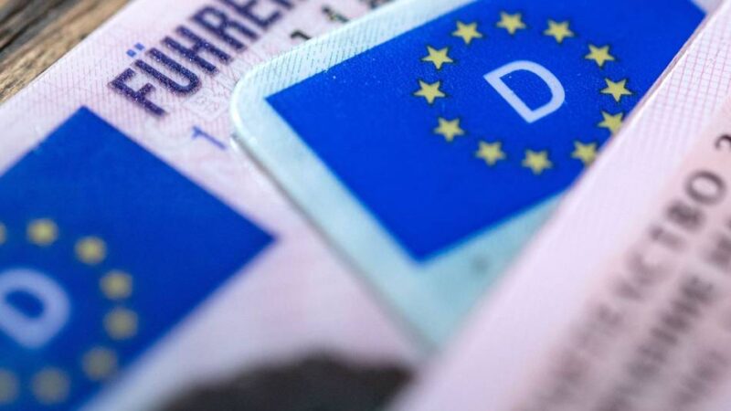 EU-weite Fahrverbote: EU-Parlament stimmt für neue Führerscheinregeln – Was sich ändern soll