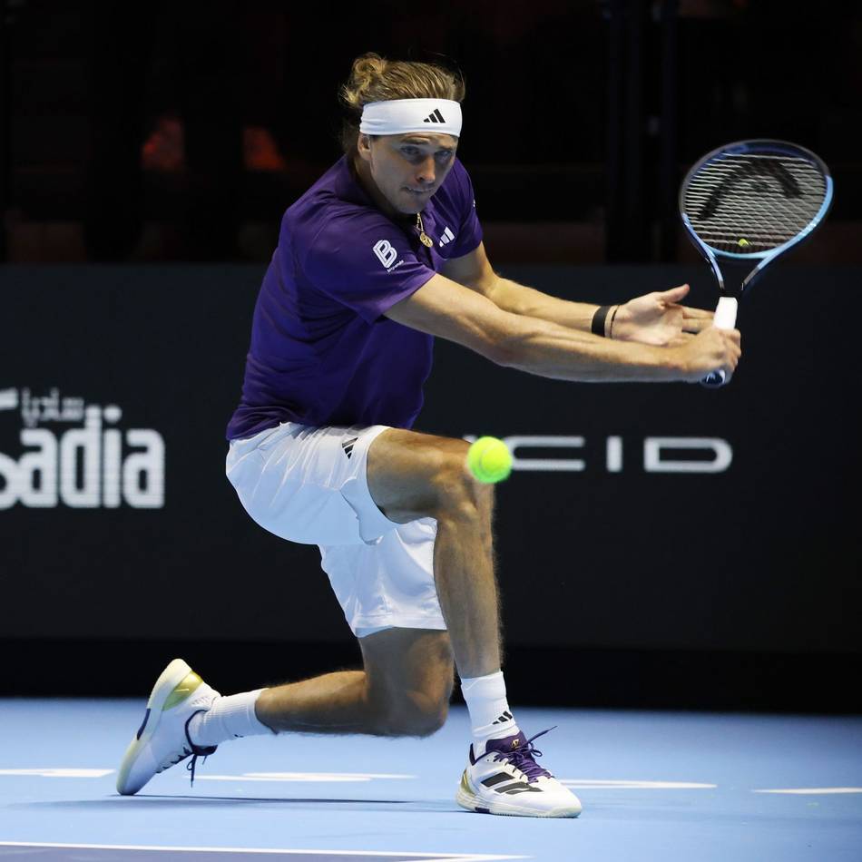 „Dieses Jahr war körperlich ein schwieriges Jahr für mich“: Zverev beim „Six Kings Slam“ – XXL-Trostpflaster für bescheidene Show