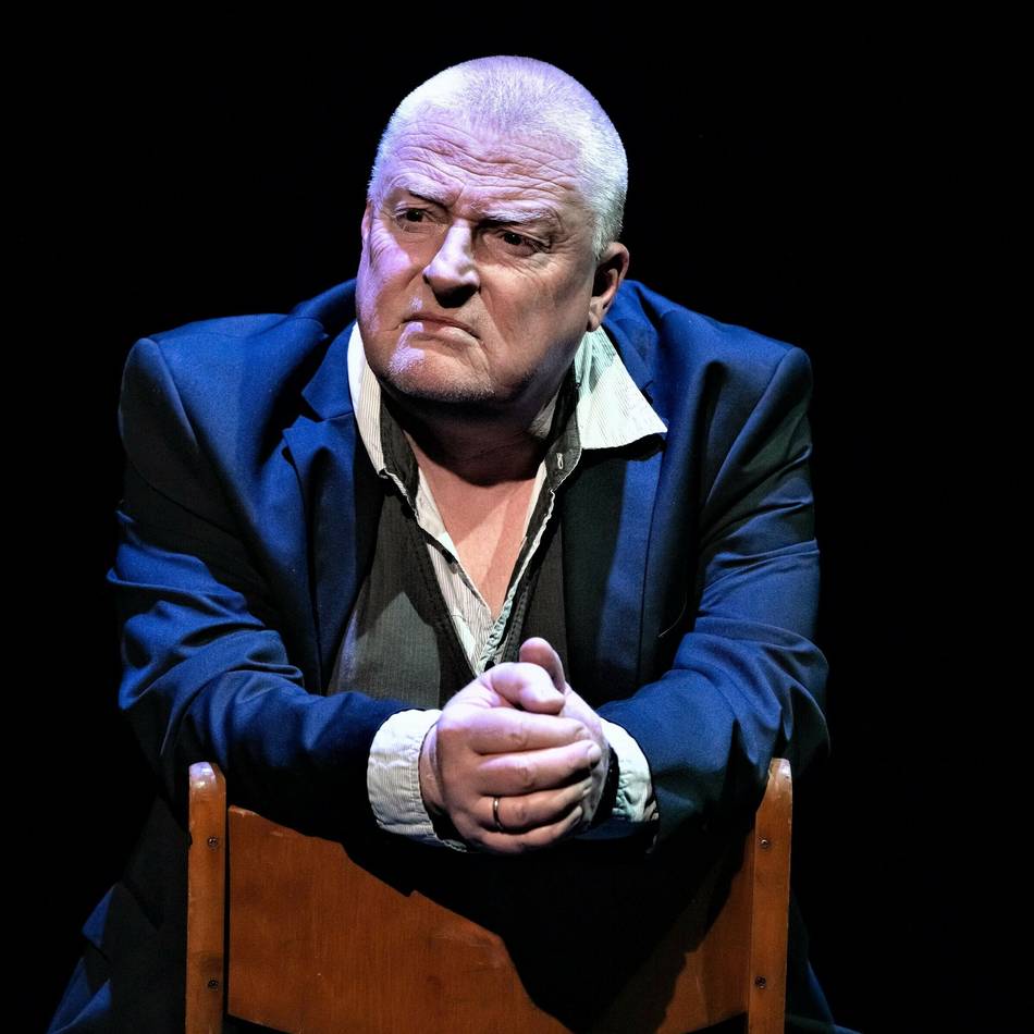 Neuer Leseabend im Theater Krefeld: Michael Grosses Abend für Sándor Márai