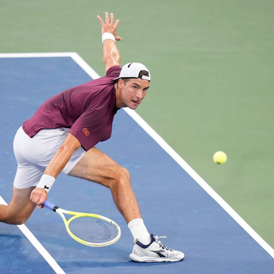 Sieg über Top-Ten-Spieler: Struff überrascht in Almaty – und sammelt wichtige Punkte für die neue Saison