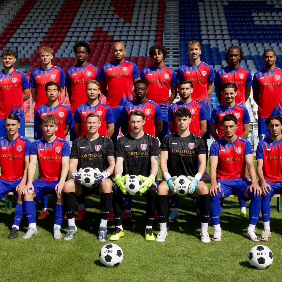 Hallenfußball zusätzlich zur Oberliga: Diese Oberliga-Spieler sind in der Baller League dabei