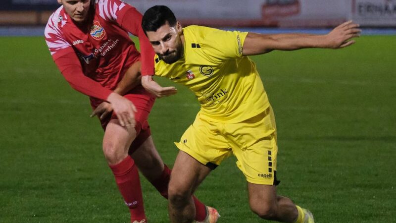 Topspiel in der Fußball-Oberliga: Ratingen 04/19 und SV Sonsbeck bieten spät Spektakel