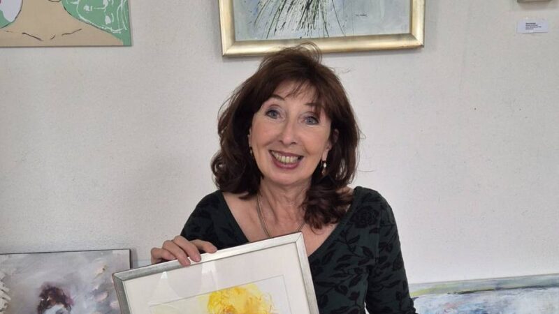 Renate Linnemeier im Bürgerhaus Angermund: „Meine Kunst ist ein Statement für Lebendigkeit und Zuversicht“