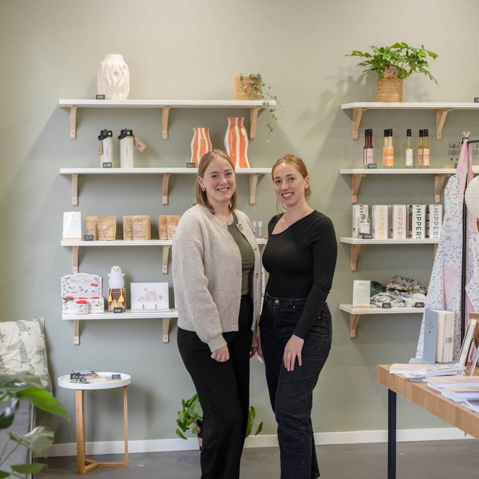 Einzelhandel in Meerbusch: Wie zwei Schwestern ihre Urlaubserinnerungen zum Geschäft machen
