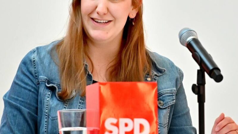 Politik in Krefeld: Stella Rütten bleibt Fraktionsvorsitzende der SPD