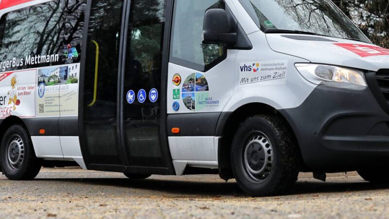 Wertvolle Unterstützung in Mettmann: Lions helfen Bürgerbusverein mit Spende