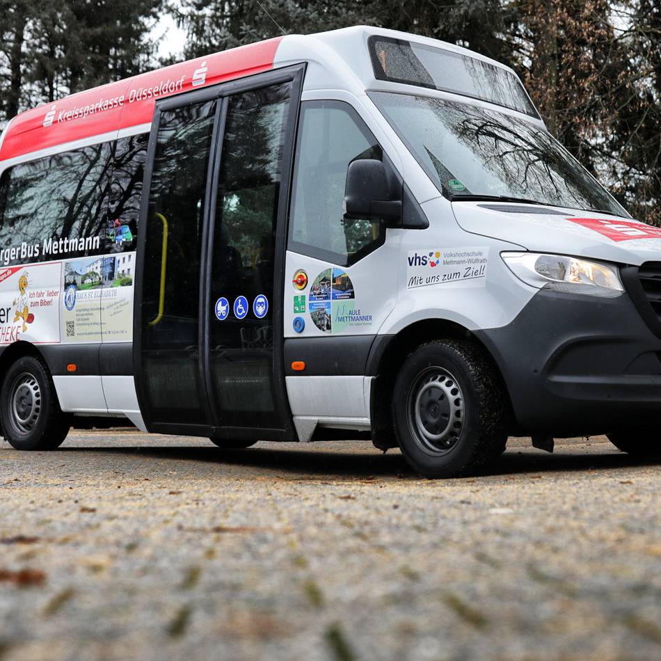 Wertvolle Unterstützung in Mettmann: Lions helfen Bürgerbusverein mit Spende