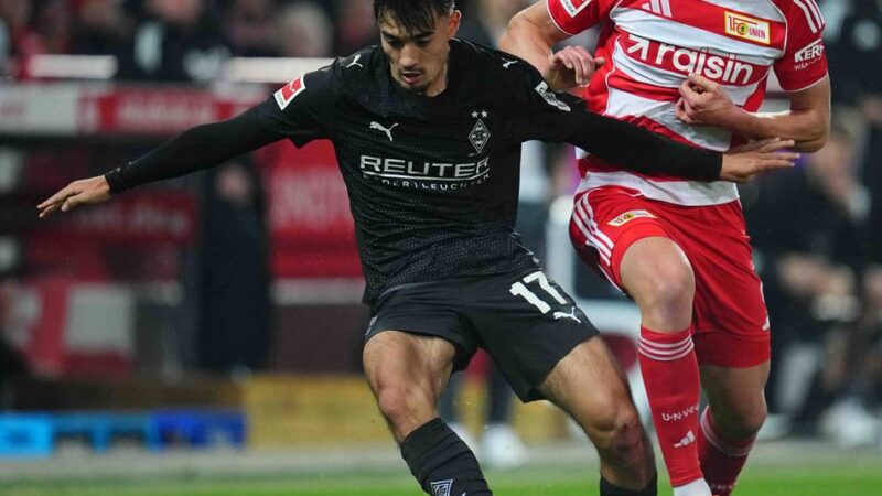 Auftritt mit nur einem Defizit: Castrop hat sich schnell zu Borussias größtem Allrounder entwickelt