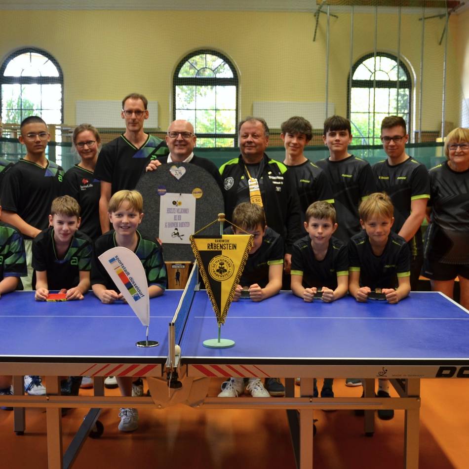 Städtepartnerschaft: Tischtennisteams aus Wersten zu Besuch in Chemnitz