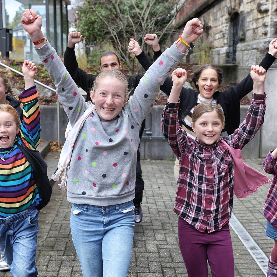 Einsatz gegen die Klimakrise in Mettmann: Stadtwaldkids bekommen den Klimaschutzpreis