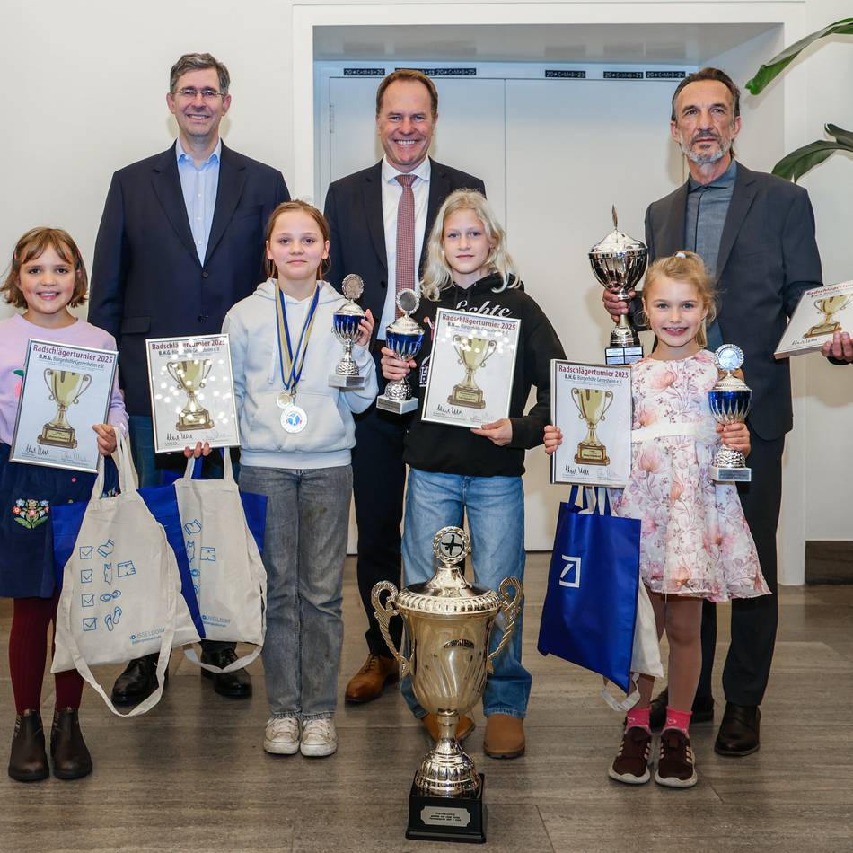 Alter Düsseldorfer Brauch: Auszeichnung für kleine flinke Radschläger