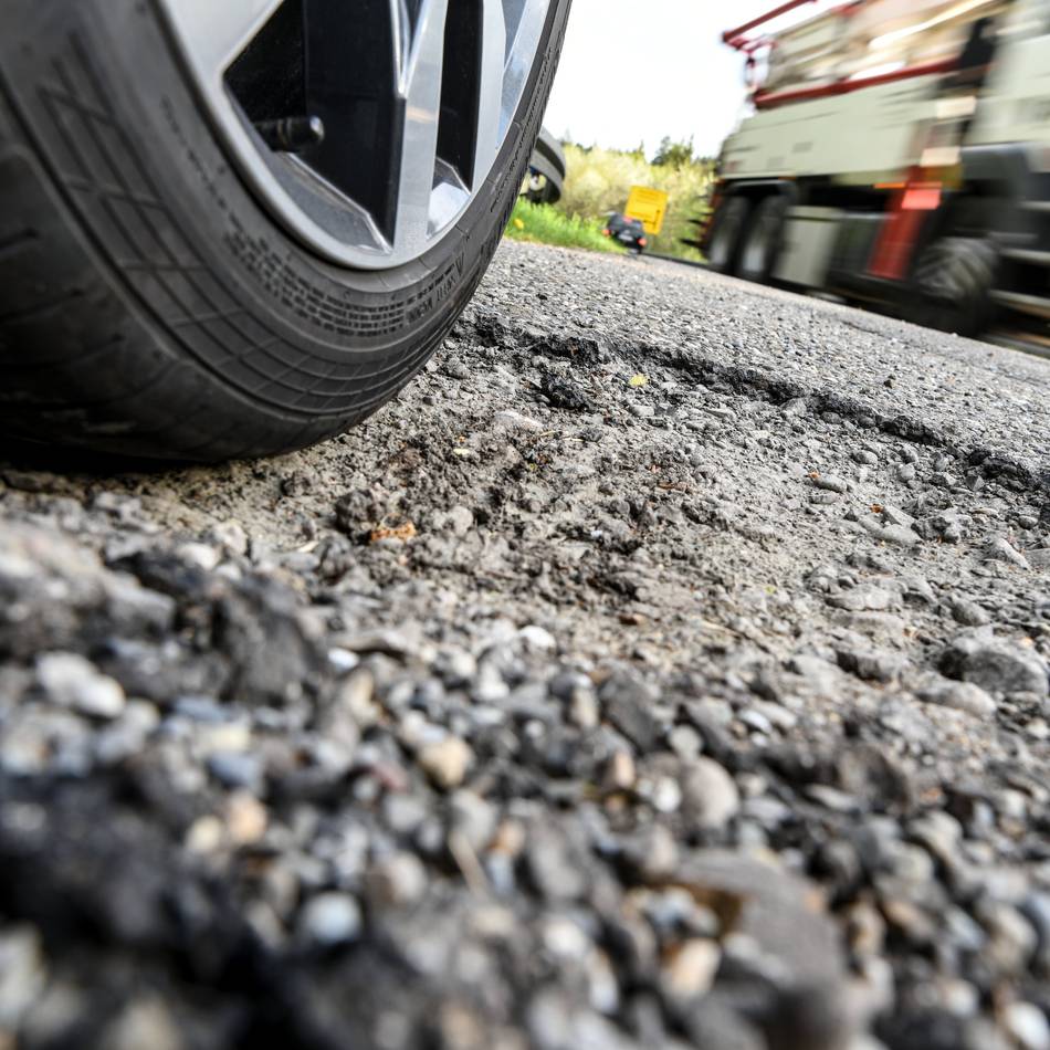 Straßensanierung in Sonsbeck: Reichwaldstraße muss in zwei Abschnitten neugebaut werden