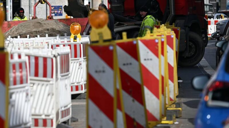 Verkehrseinschränkungen in Düsseldorf: Bauarbeiten an der Friedrichstraße gehen in die nächste Phase